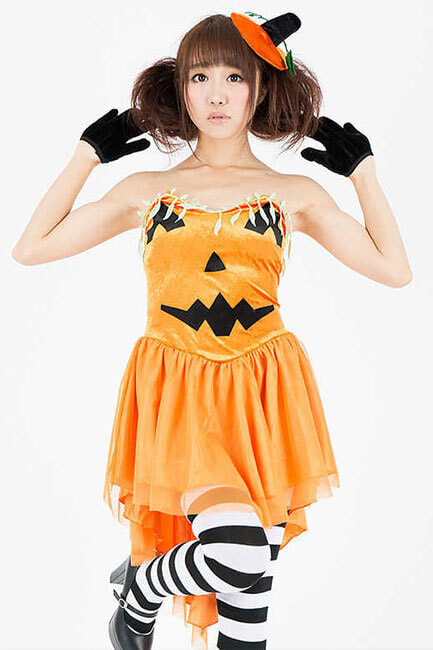 ハロウィンの女性モデル写真